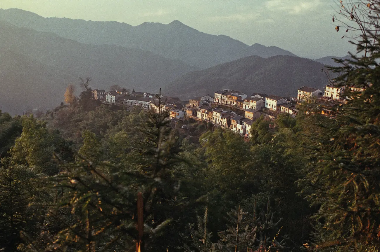 Mulihong village has been perched on top of this mountain for 300 years.